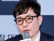 류승완 감독 “신세경 어떻게 찍어도 예뻐…최선 다해줬다” (휴민트)