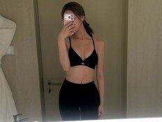 “언니 옷 여며”…키스오브라이프 벨, 과감한 브라톱 자태 [DA★]