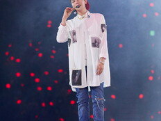 지드래곤, 체조서 역조공하는 클래스…감동의 첫 단독 팬미팅