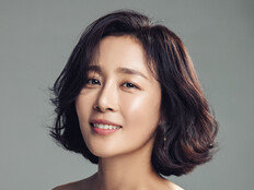 문정희, 한지민 만난다…‘미혼남녀의 효율적 만남’ 출연 [공식]