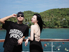 ‘환연’ 유라, 뒤태 여신…은은한 노출로 분위기 올킬 [DA★]