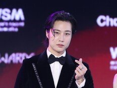 이종원,‘블랙 보타이로 멋내고’