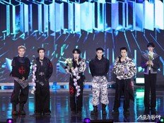 유픽 인기상 수상한 엔하이픈