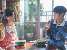 최우식 ‘넘버원’ 열연…장혜진 재회 케미도 빛나