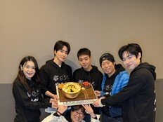 ‘왕과 사는 남자’ 300만 돌파…손익분기점 넘겼다 [DA:박스]