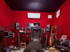 윤도현 “저 너무나 건강합니다”…새해 큰절 인사에 팬들 안도