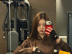 헬스하는 장원영, 하의가 반전…사랑스러워 [DA★]