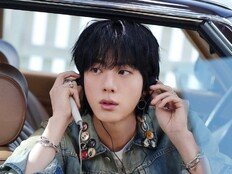 방탄소년단 진, 멕시코도 접수…라디오 1위 또?