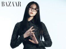 이솜, 오피스 룩의 정석…“이 눈빛이 바로 엘리트 변호사”(화보)