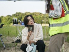 “이것이 진짜 K직장인”…‘매드 댄스 오피스’ 염혜란, 구청 해결사로 변신