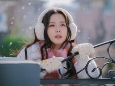 ‘월간남친’ 지수 “평소엔 집에 있는 거 좋아하는 ‘집순이’”