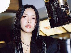 솔라, 中 싱글 ‘Your Own Star’…타이베이 밤 수놓은 별빛 비주얼