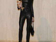 ‘전신 성형설’ 데미 무어, 63세 맞아? 나이 잊게 하는 몸매 [DA★]