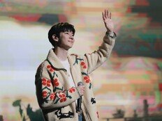 이제훈, 20주년 팬미팅 전석 매진… “팬이 만든 자리”