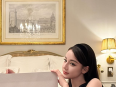 中 톱스타 디리러바, 두바이에 24시간 발묶여 봉변