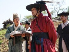 ‘합법’된 남자 박지환, ‘우는 건 돼’ 한마디로 천만 관객 웃겼다 