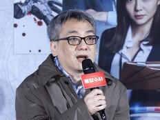 ‘끝장수사’ 감독, 7년 개봉 연기에 “덕분에 53살에 데뷔…배성우 잘 해줬다”