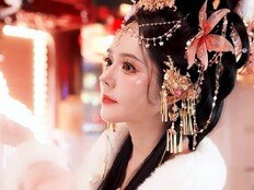 한가인, 中 왕홍 메이크업 레전드 찍었다…AI 같은 비주얼