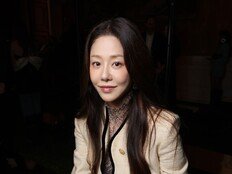 고현정, 55세 안 믿기는 초근접 미모…남다른 비율+카리스마