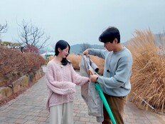 25기 영자, 27기 영철에 플러팅…핑크빛 난리났다 (나솔사계)