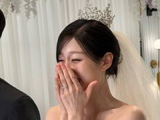 정예인, 웨딩드레스 입고 “저 결혼해요” 깜짝 [DA★]