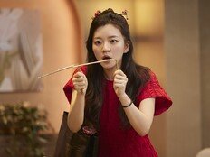 첫 코미디 고아성, 완전히 내려놨다…파격 도전 (SNL 코리아8)
