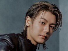 씨엔블루 강민혁, 개정증보판까지 내는 ‘작가돌’의 위엄