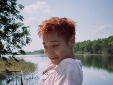 ‘편성도 바꾼’ 박지훈의 힘, 가수 컴백 음반은 방송 심의 ‘올패스’