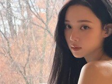 에스파 윈터, 붕어빵 키스 사진 올렸다 ‘입모양도 -3-’ [DA★]
