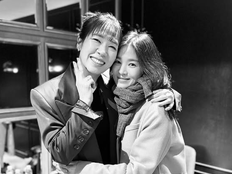 “혜란 언니♥” 송혜교, VIP 시사회 등장…직접 응원 나섰다 [SD셀픽]