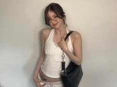 한소희, 바지 살짝 내리고 ‘골반 타투’ 깜짝 공개…퇴폐미 물씬 [DA★]