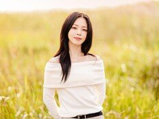 ’느린 감성’… HYNN, 웹예능 ‘월간다음’ 단독 MC 발탁 