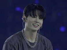 BTS 정국 “윙크 한 번에 터졌다”…도쿄돔 ‘월드컵급 환호’