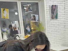 쏟아지는 ‘뉴진스 목격담’ 활동재개 신호탄 될까