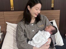 나비, 둘째 딸 첫 공개…♥조성환 눈에서 꿀 ‘뚝뚝’ [SD셀픽]
