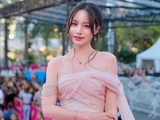 배윤경, ‘젠플루언서’로 칸 달궜다…핑크카펫 장악