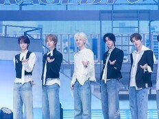 투어스 신유 “선주문량 100만 장 돌파, 깜짝 놀랐다”