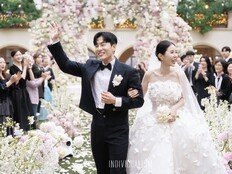 신지♥문원, 결혼식서 눈물…‘29년’ 코요테 의리에 울컥