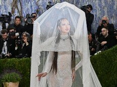 블랙핑크, 멧갈라 첫 전원 참석… 글로벌 패션계 위상 입증