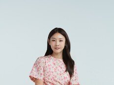 한혜진 “사랑하고 싶은 마음 몽글몽글”…‘옥택연 닮은꼴’ 연하남 주목