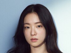 시한부에서 쌈마이 작가로… 전여빈, ‘혹하는 로맨스’로 예고한 파격 변신