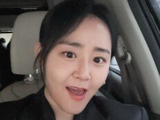 ‘희소병 완치’ 문근영, 부기 빠진 근황…‘국민 여동생’ 돌아왔다 [SD셀픽]