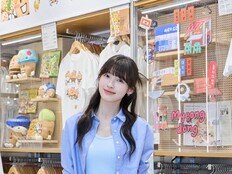 “오 마이 티셔츠” 아린, 유니클로 명동점 UTme!서 티셔츠 체험…러블리 미소