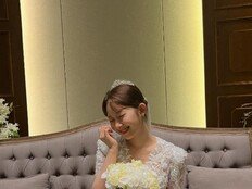 [전문] ‘원더풀스’ 이수빈, 자필 편지로 결혼 발표…“영원의 약속”