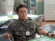윤경호, ‘좀비딸’·‘중증외상센터’ 이어 ‘취사병’까지 대세…흥행 치트키