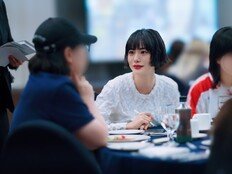나나 팬♥ 진심, 모든 테이블 다 돌아…기부까지