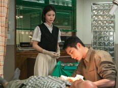 이재욱 무슨 일 있나…신예은, 걱정 가득 눈빛 포착 (닥터섬보이)