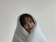 박보영, 포토카드 시급한 인형 비주얼 …러블리+시크 다 있다