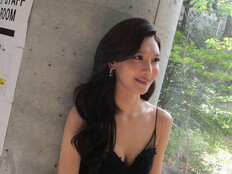 최수영, 블랙 드레스로 드러낸 볼륨…시선 강탈 [DA★]