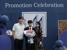 김소현♥손준호 ‘0.1% 영재’ 子, 엄마 키 따라잡았네…벌써 중학교 졸업 [SD셀픽]